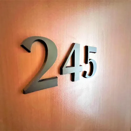 Duenenpark 245 *